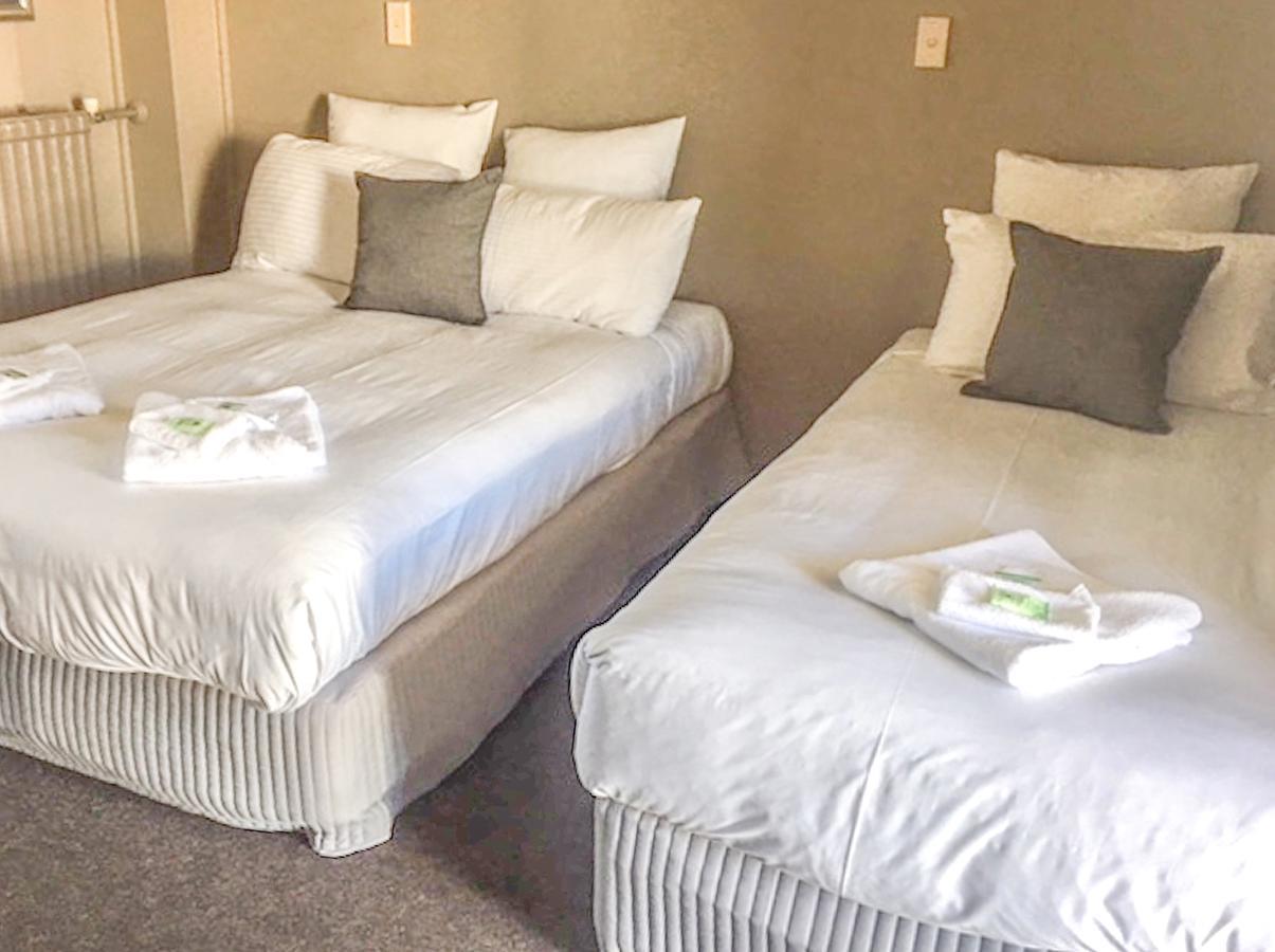 Commercial Hotel Motel ลิทโกว์ ภายนอก รูปภาพ