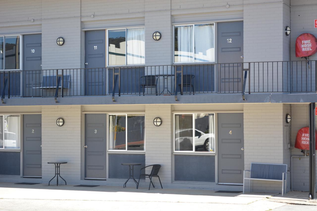 Commercial Hotel Motel ลิทโกว์ ภายนอก รูปภาพ